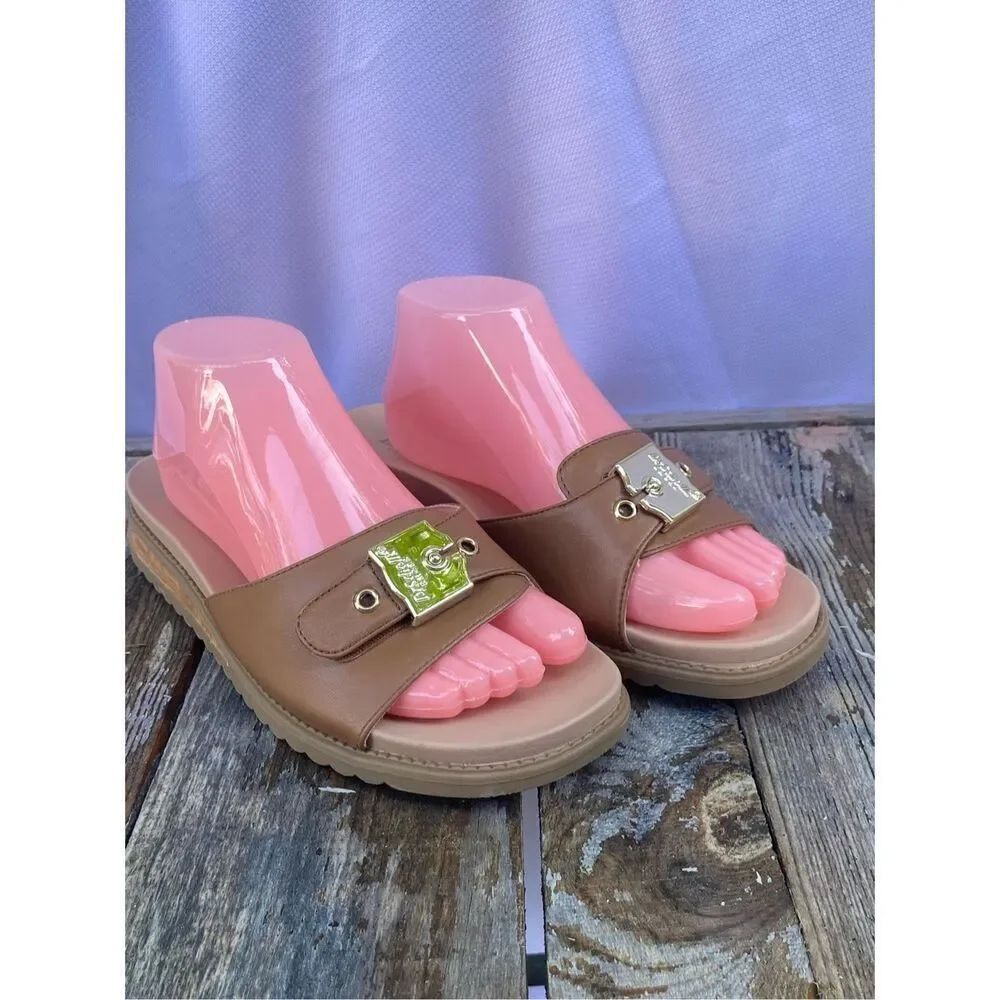 Dr. Scholl’s Island Icon Tan Slide Sandals Gold Buckle Women’s Size 8.5W